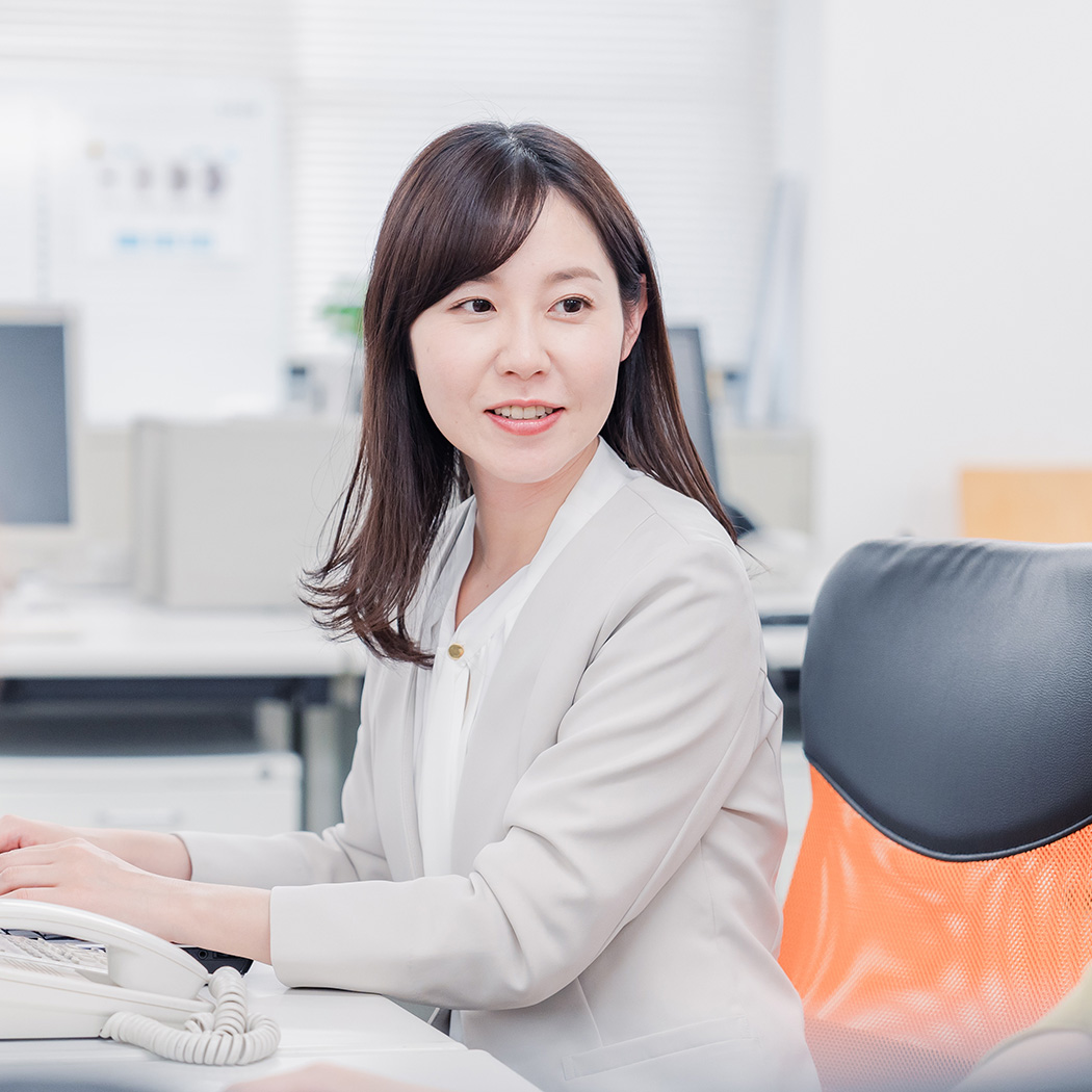 社員①